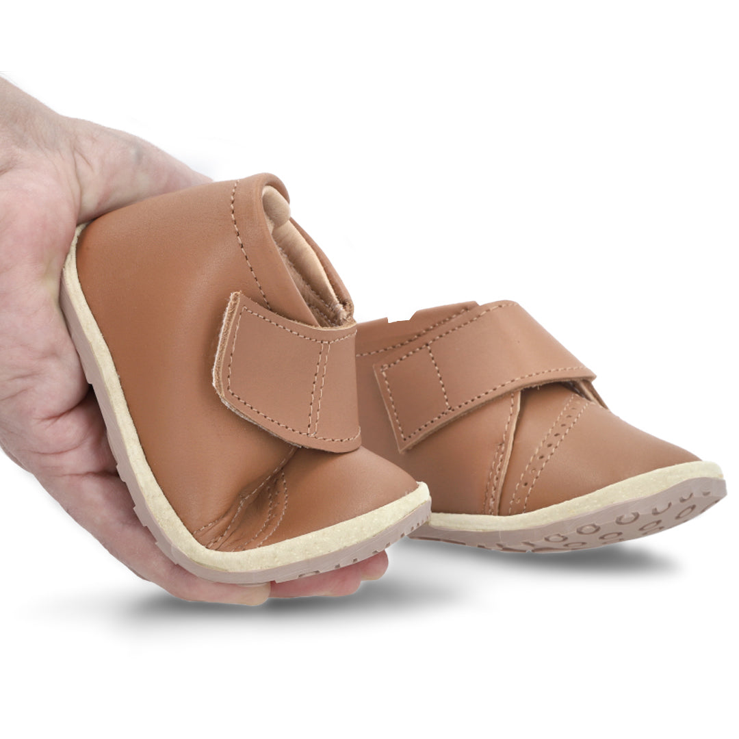 Zapato "Comfy Plus" Café - Baby