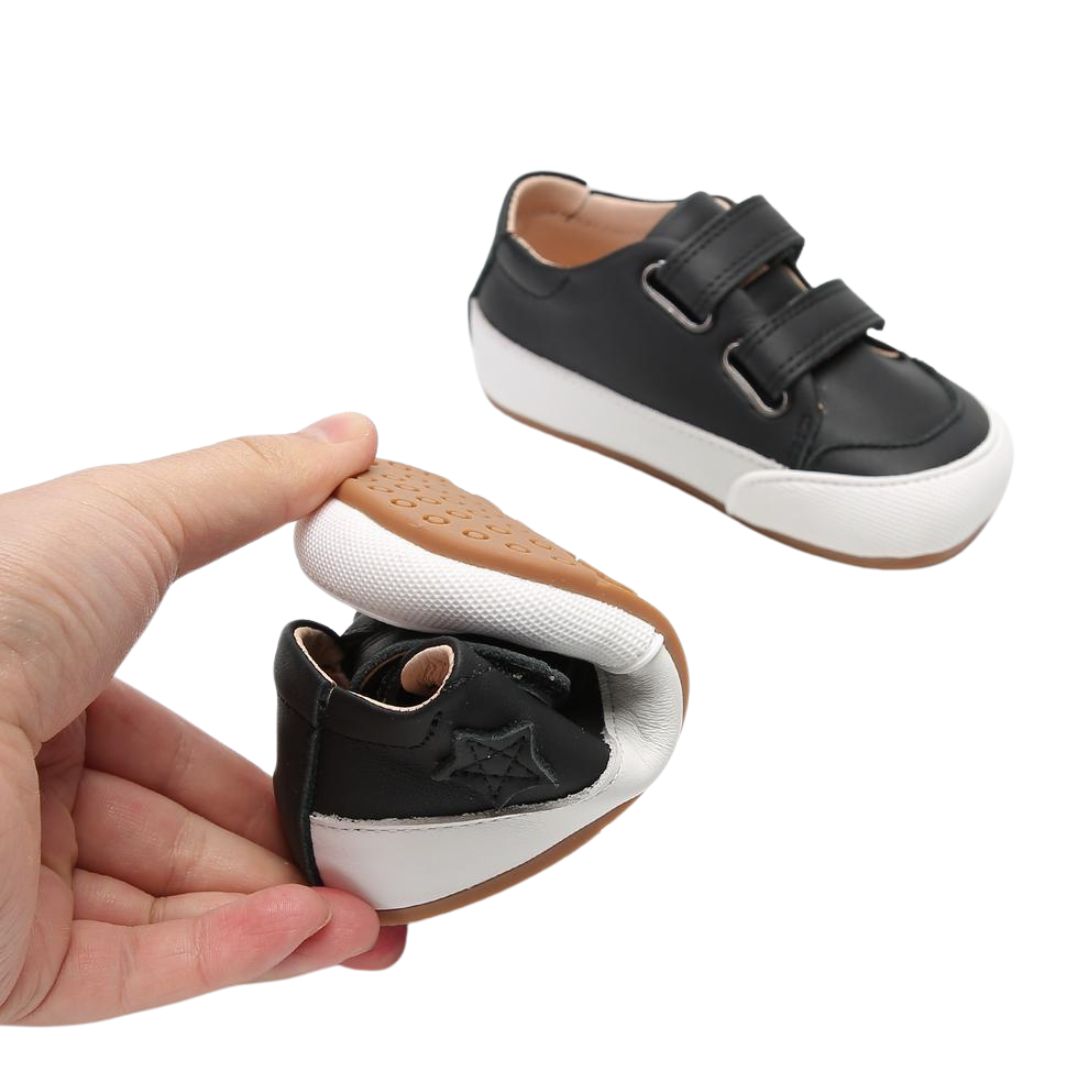 Zapatilla "Star" School Negra con velcro - Infant