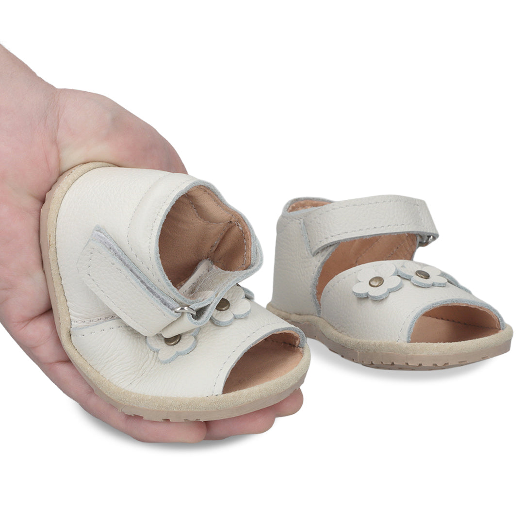 Sandalia Ergonómica Crudo Abierta Flores - Toddler