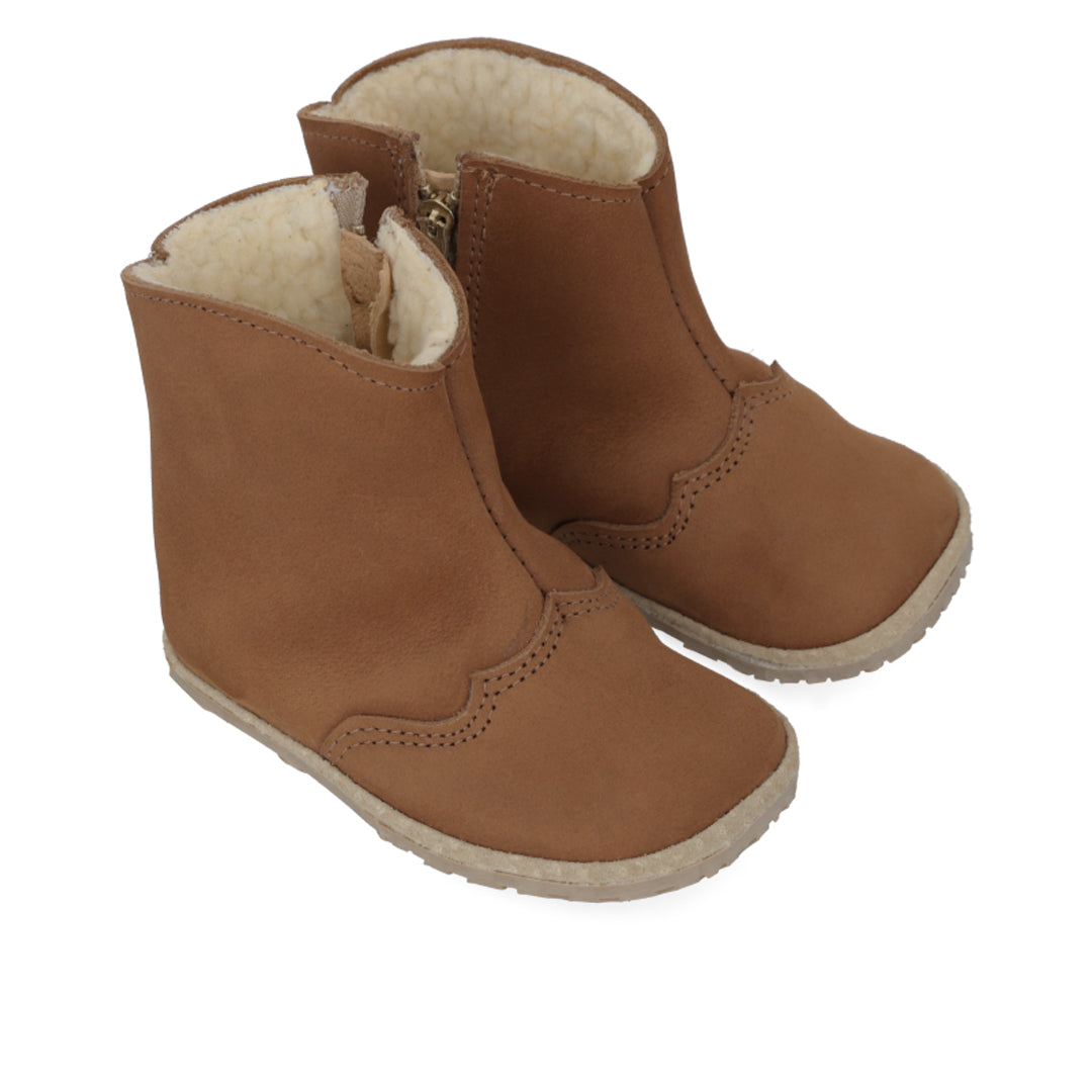 Botita "Perfect" Café Gamuza con Chiporro - Infant
