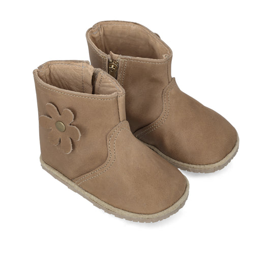 Botita "Perfect" Café Camel con Flor - Infant