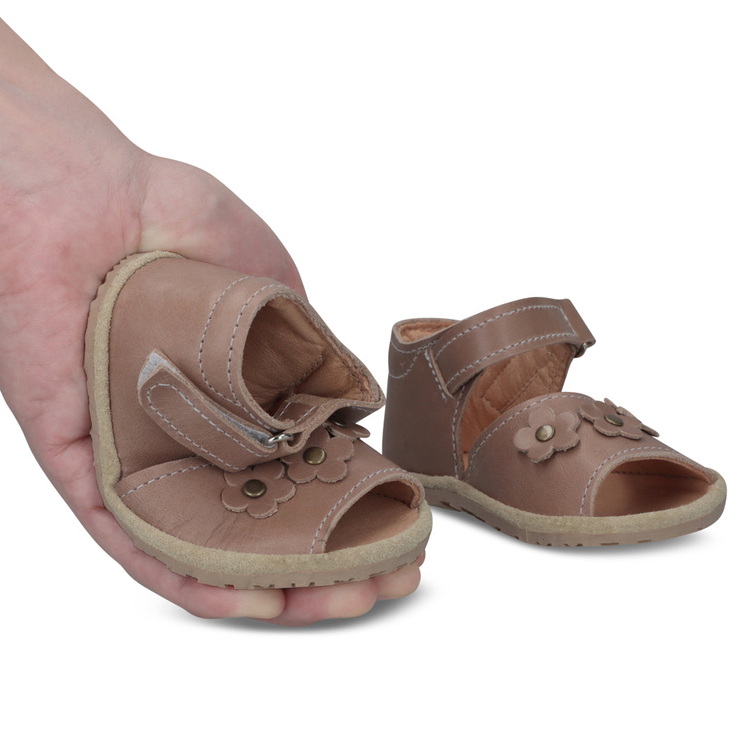 Sandalia Ergonómica Beige Abierta Flores - Infant