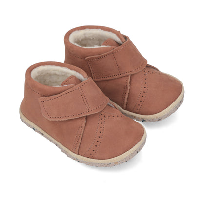 Zapato "Comfy Plus" Café Gamuza con Chiporro - Infant