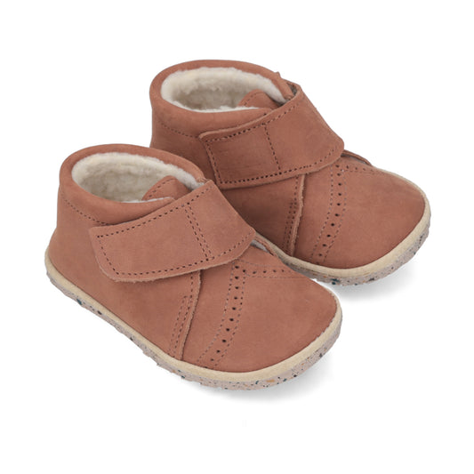 Zapato "Comfy Plus" Café Gamuza con Chiporro - Infant