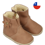 Botita "Perfect" Café Camel con Flor y Chiporro - Infant