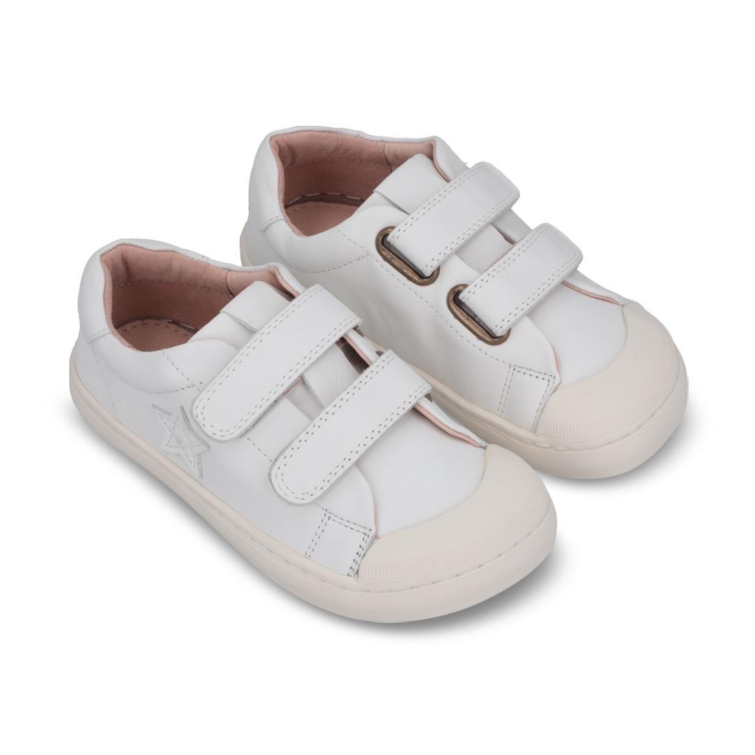 Zapatilla "Star" School Blanca con velcro- Kids